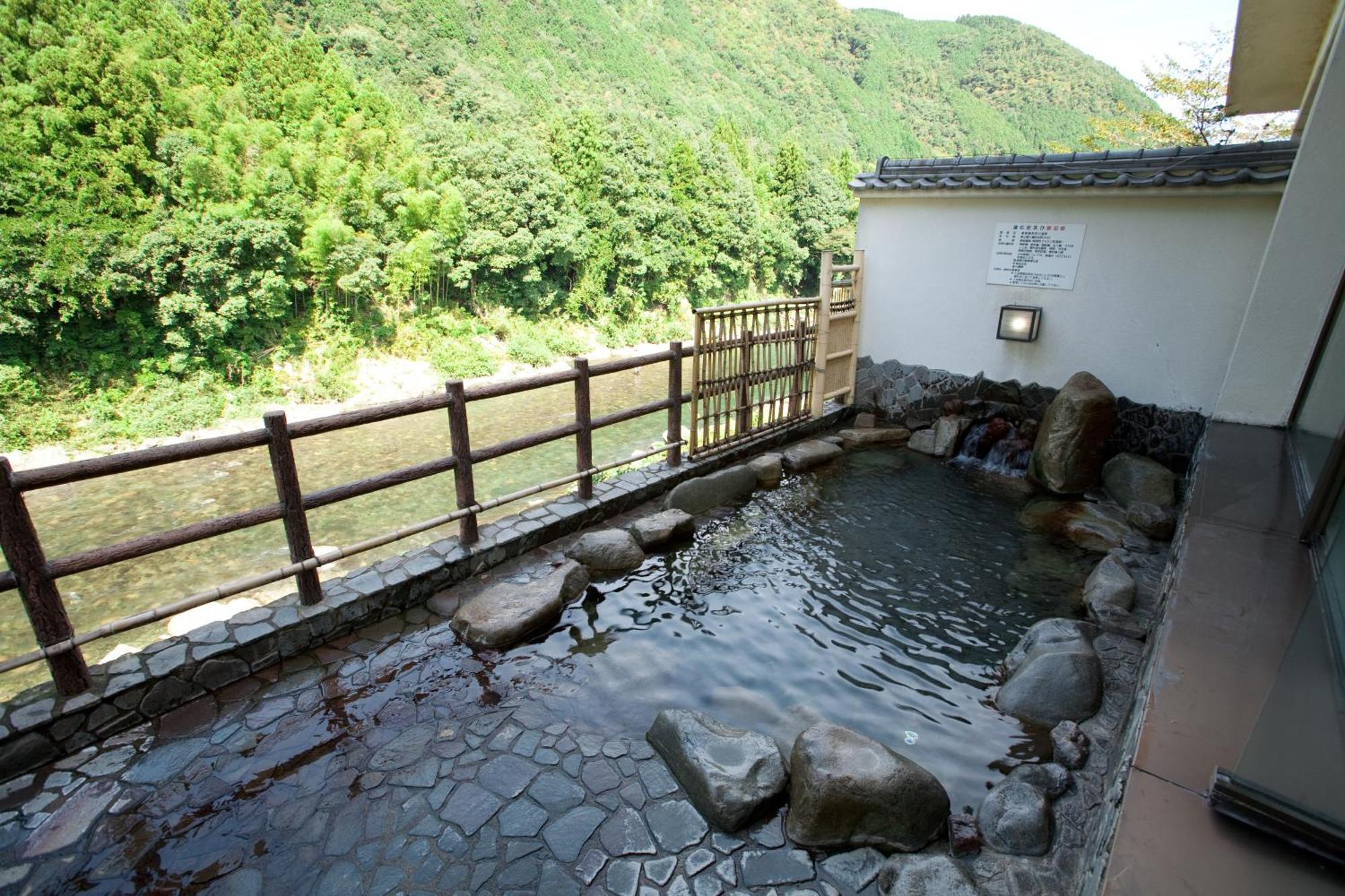 Hotel Gujo Hachiman Exterior photo