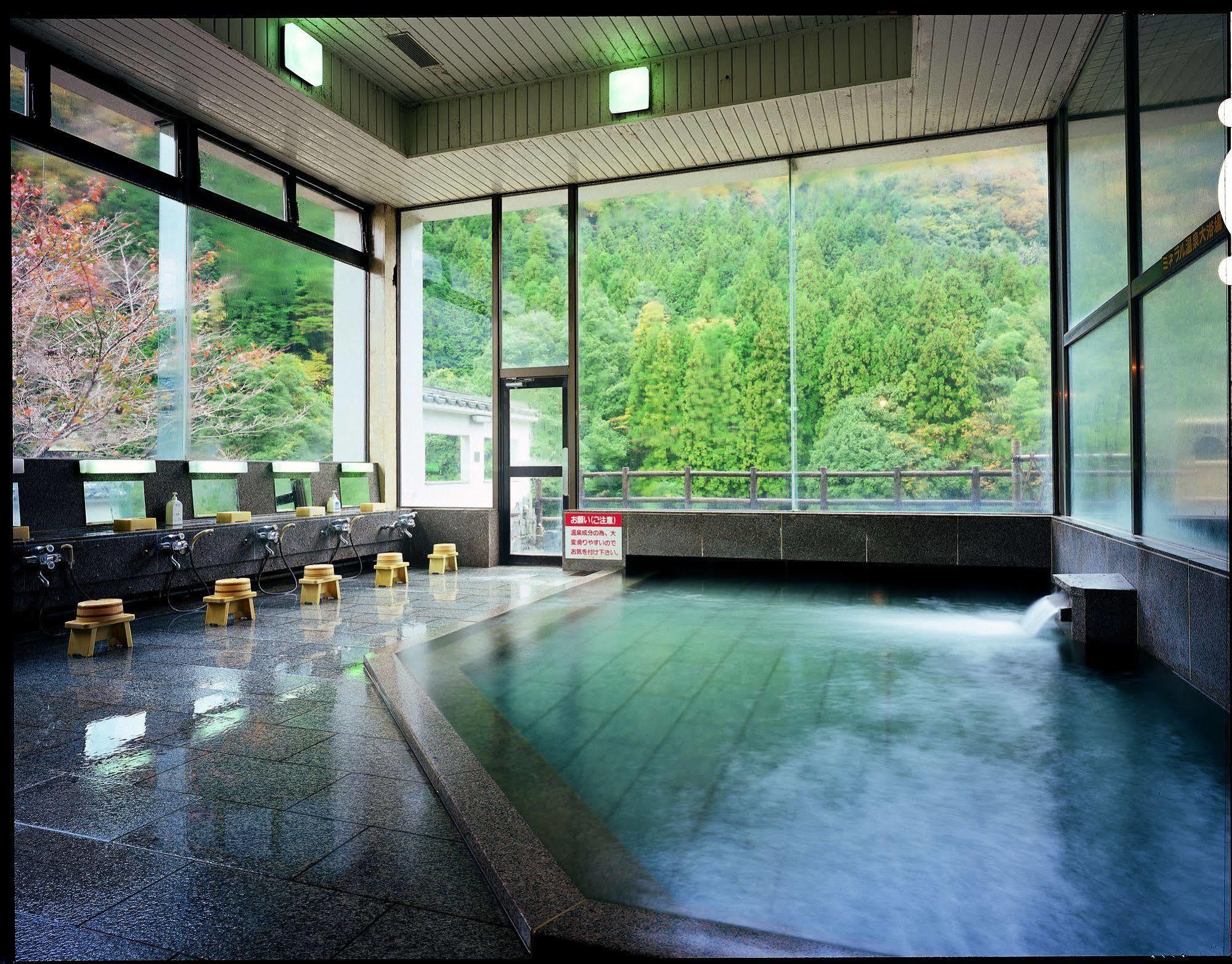 Hotel Gujo Hachiman Exterior photo