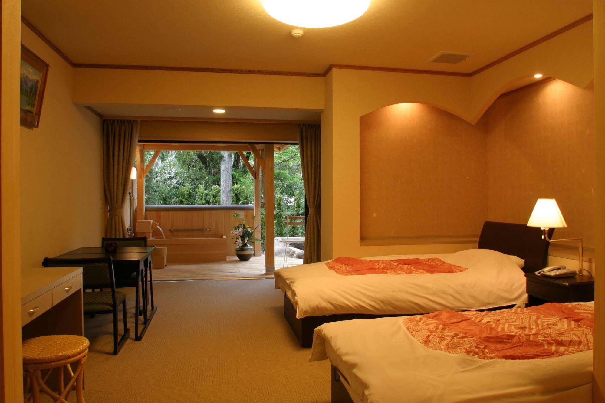 Hotel Gujo Hachiman Exterior photo